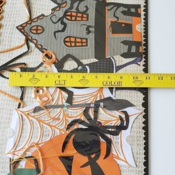 NWT - Meri Meri Halloween Paper Garland 8 ft. with 8 Pendants - Picture 5 of 6